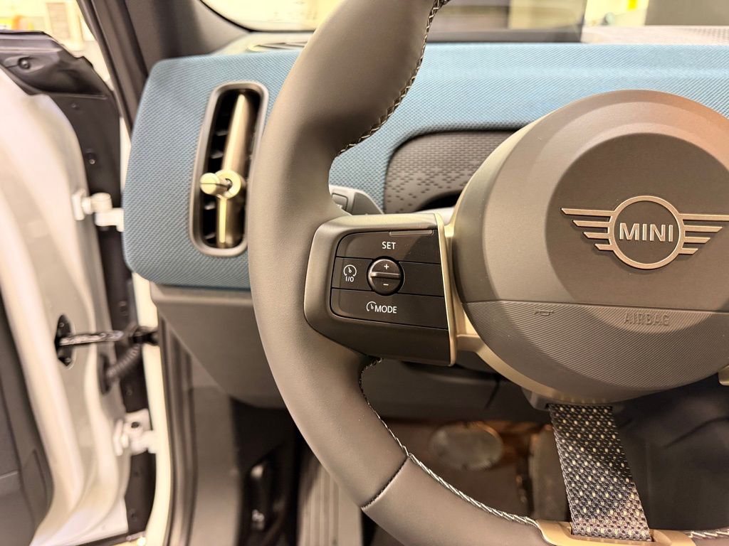 Thumbnail: 2026 MINI Cooper Countryman - 13