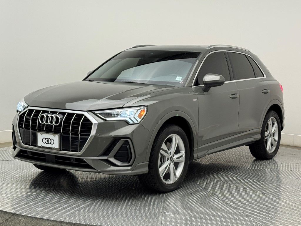2022 Audi Q3 Premium Plus 5