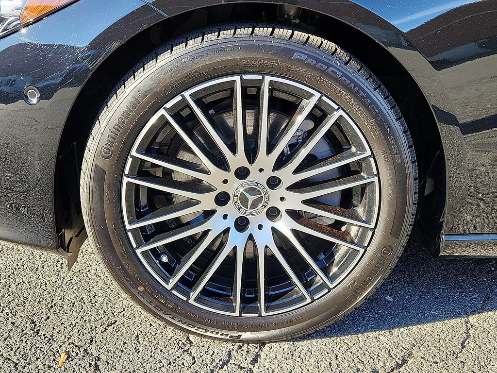 Thumbnail: 2024 Mercedes-Benz C-Class - 8