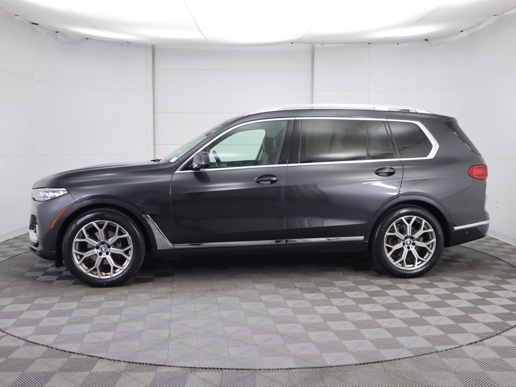Thumbnail: 2021 BMW X7 - 8