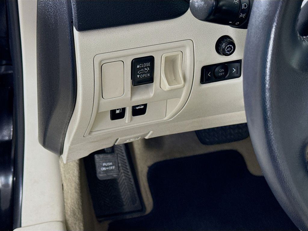 Thumbnail: 2010 Lexus IS - 10