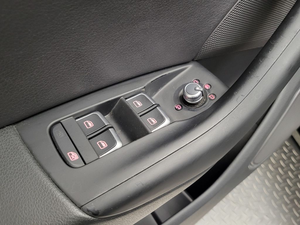 Thumbnail: 2016 Audi Q3 - 31