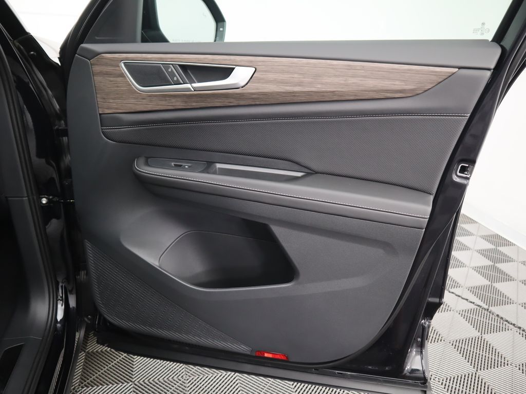 Thumbnail: 2026 Volkswagen Atlas - 27