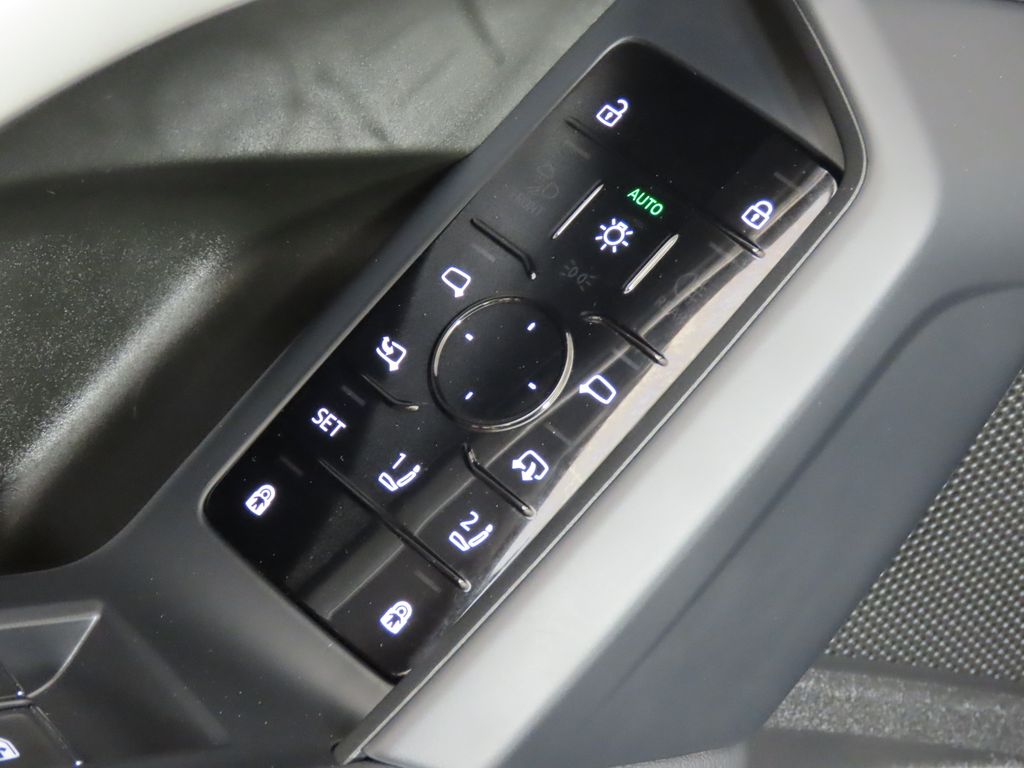 Thumbnail: 2025 Audi Q5 - 28