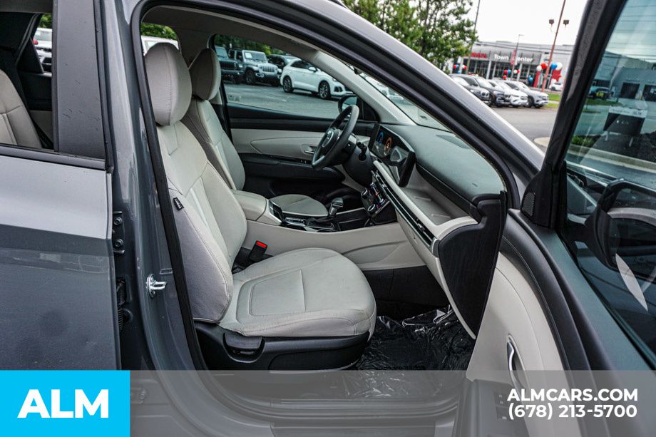 Used 2025 Gray Hyundai SEL image 22