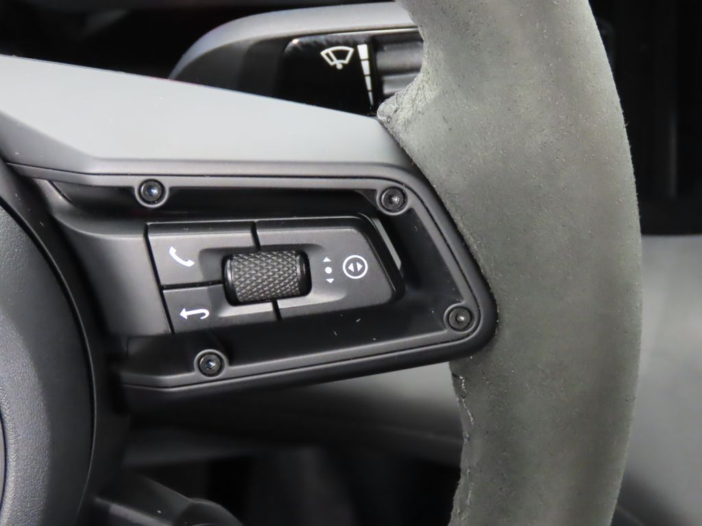 Thumbnail: 2020 Porsche Taycan - 22