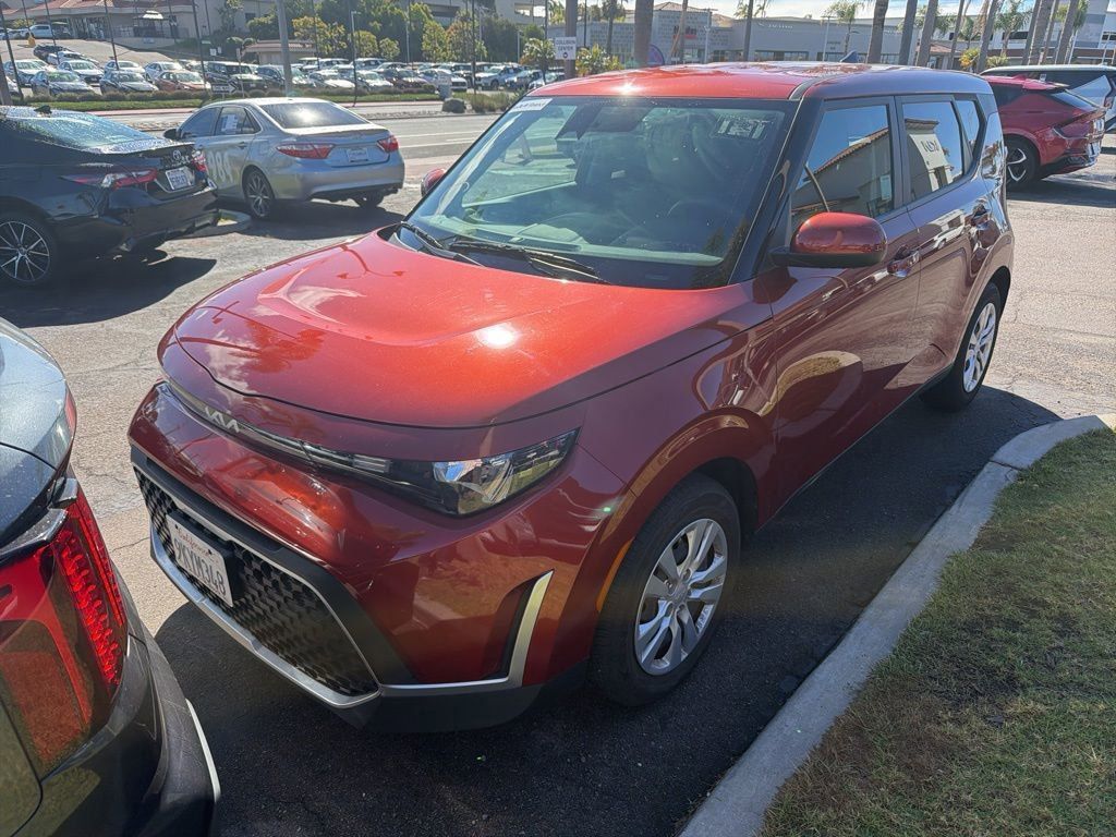 Mars Orange 2024 Kia Soul LX FWD SUV / Crossover Front-Wheel Drive Continuously Variable Transmission