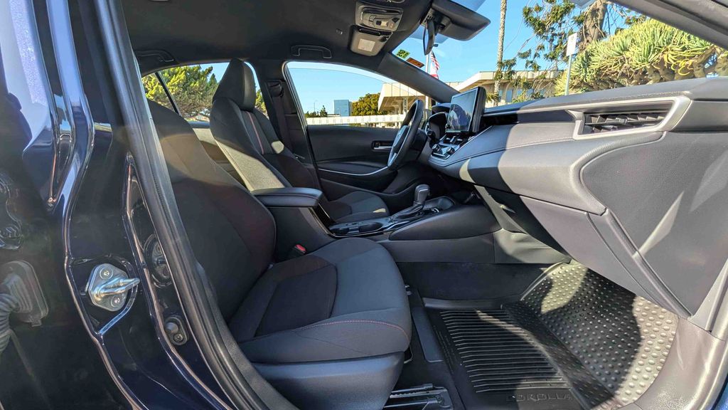 Used 2025 Toyota Corolla Hybrid SE 4D Sedan