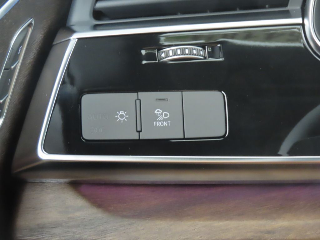 Thumbnail: 2026 Audi Q7 - 18