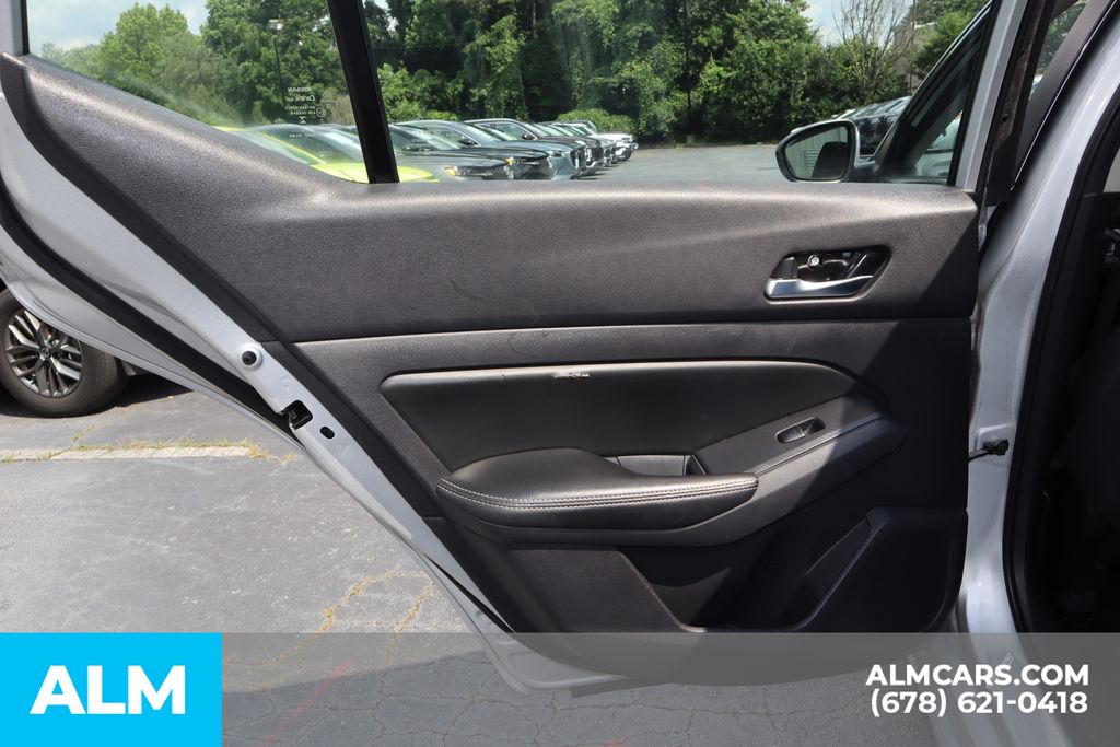 Used 2020 Silver Nissan 2.5 S image 18