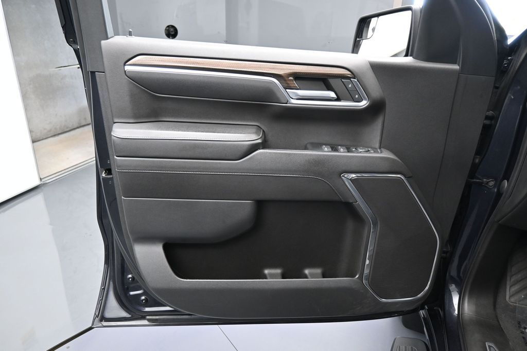 Used 2023 Dark Ash Metallic Chevrolet RST image 13