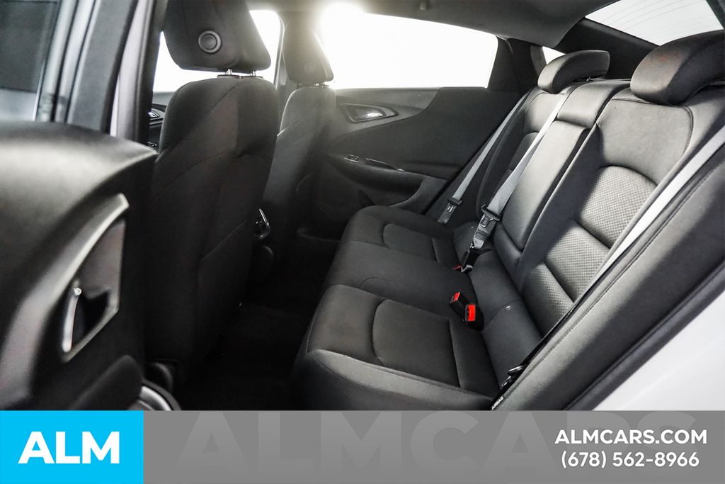 Used 2025 White Chevrolet LT image 17