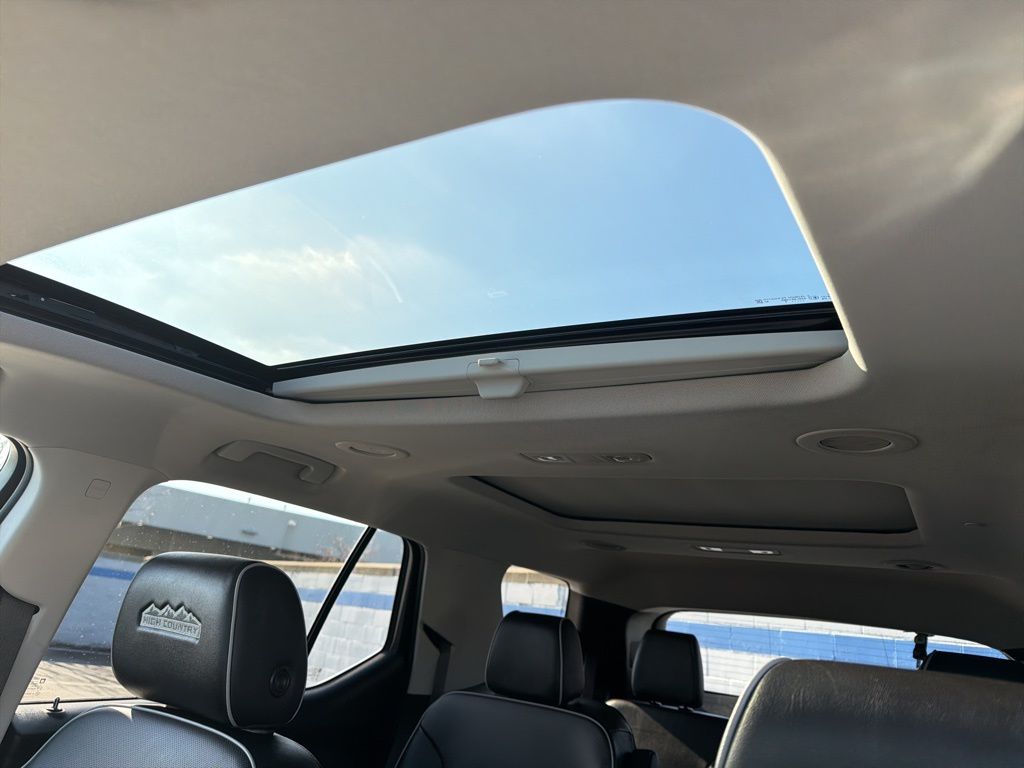 Thumbnail: 2020 Chevrolet Traverse - 11