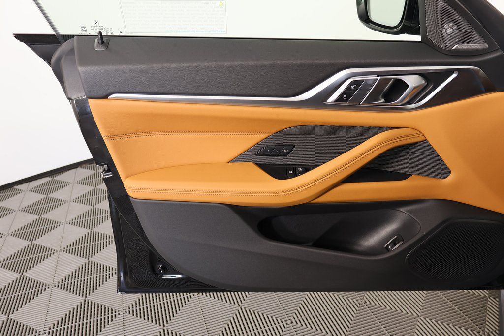 Thumbnail: 2026 BMW i4 - 7
