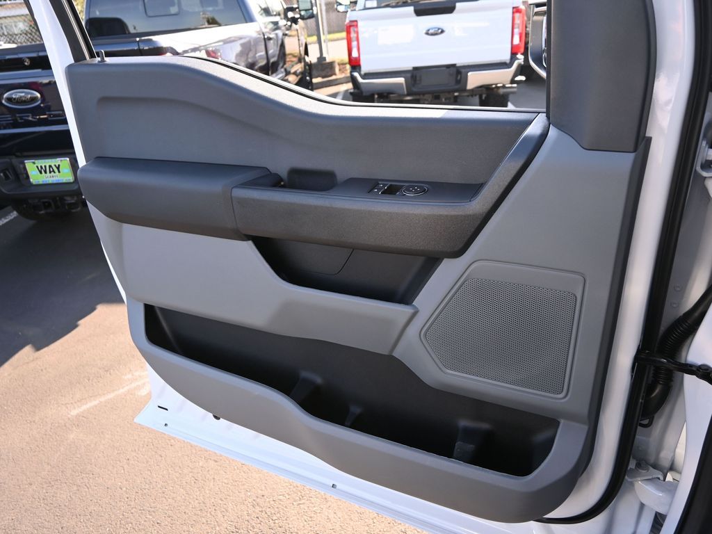 2026 Ford Super Duty F-550 DRW XL