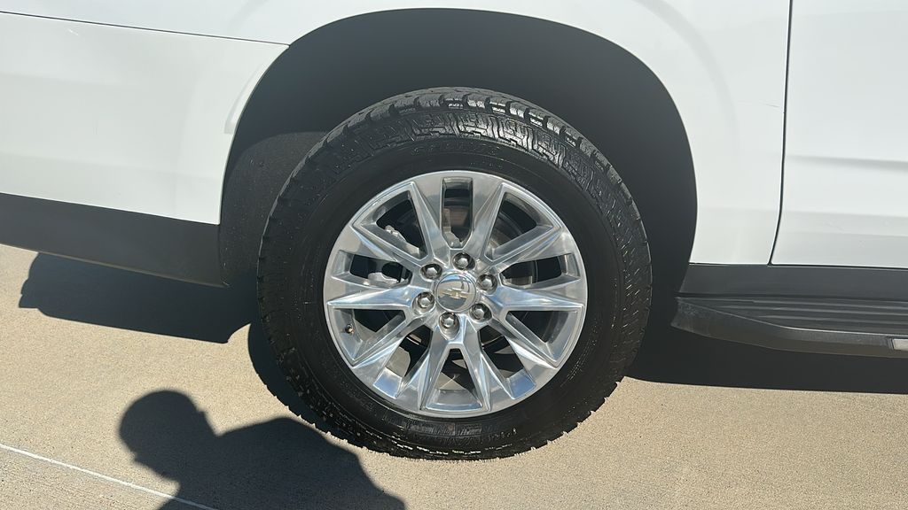 2023 Chevrolet Suburban Premier White at Baytown Hyundai