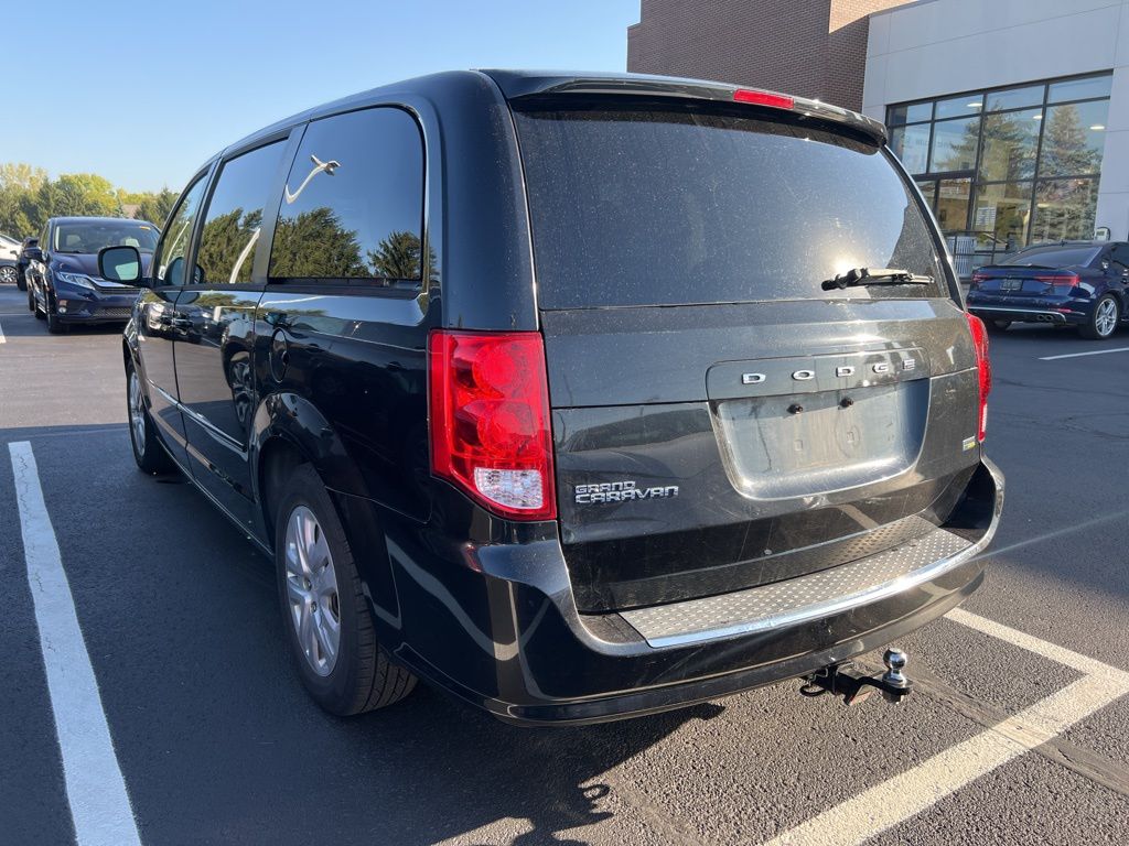 Thumbnail: 2016 Dodge Grand Caravan - 2