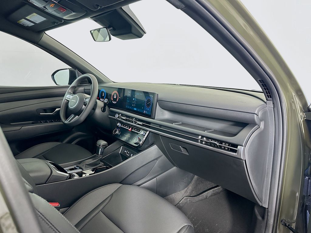 Thumbnail: 2025 Hyundai Santa Cruz - 29