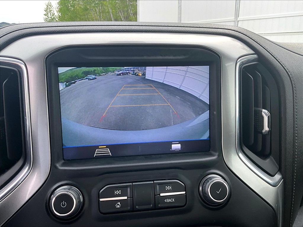 2021 Chevrolet Silverado 1500 — photo 19