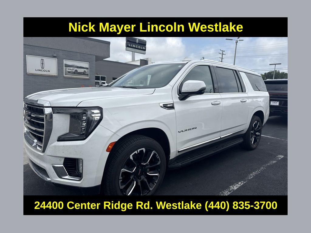 Summit White 2022 GMC Yukon XL SUV / Crossover Four-Wheel Drive