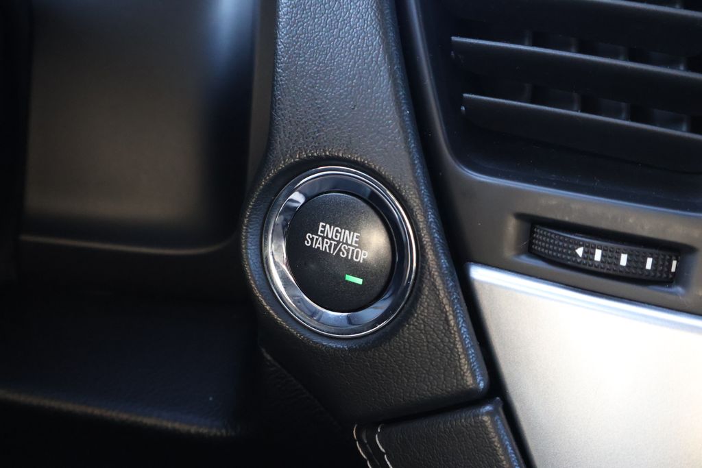 Thumbnail: 2019 Chevrolet Tahoe - 31