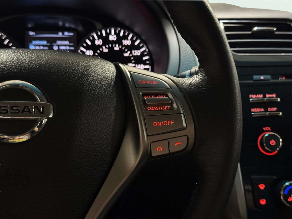 Used 2015 Java Metallic Nissan 2.5 SV image 16