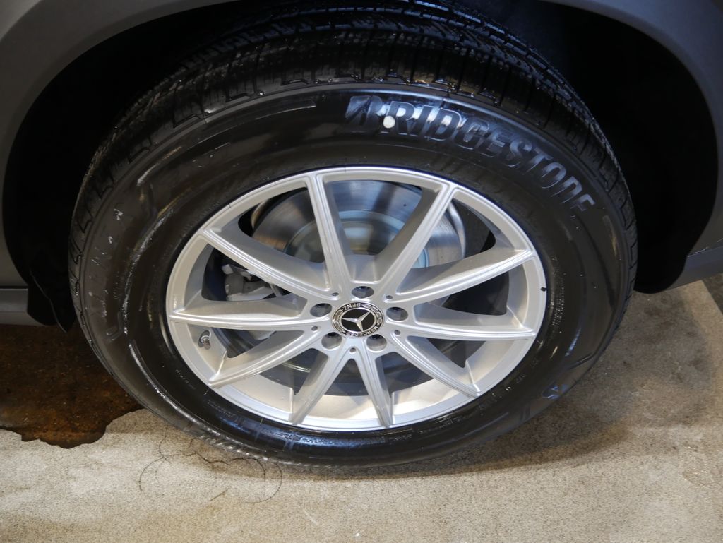 Thumbnail: 2026 Mercedes-Benz GLE - 12