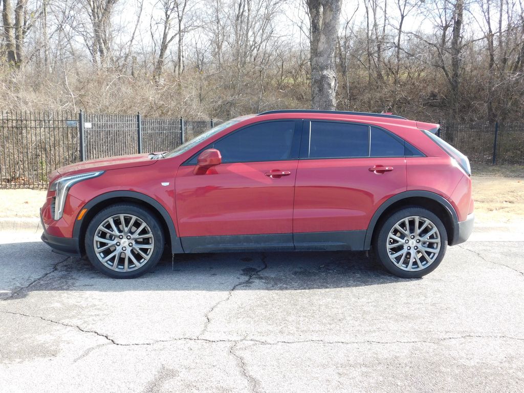 2019 Cadillac XT4 Sport 2