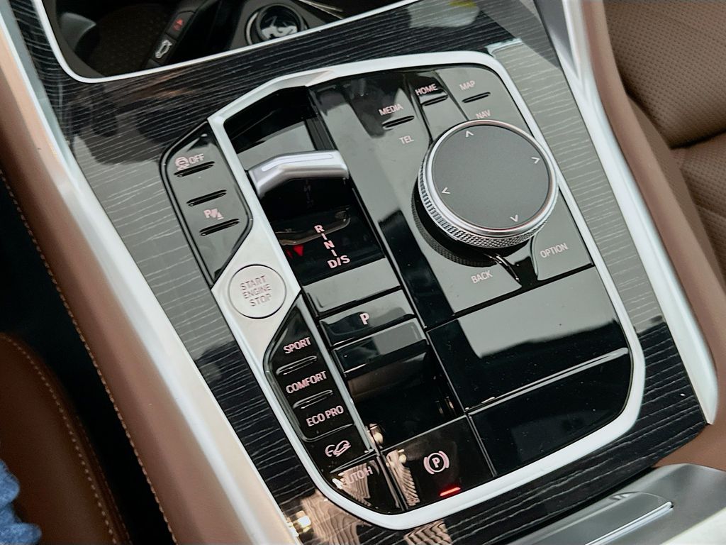 Thumbnail: 2026 BMW X6 - 15