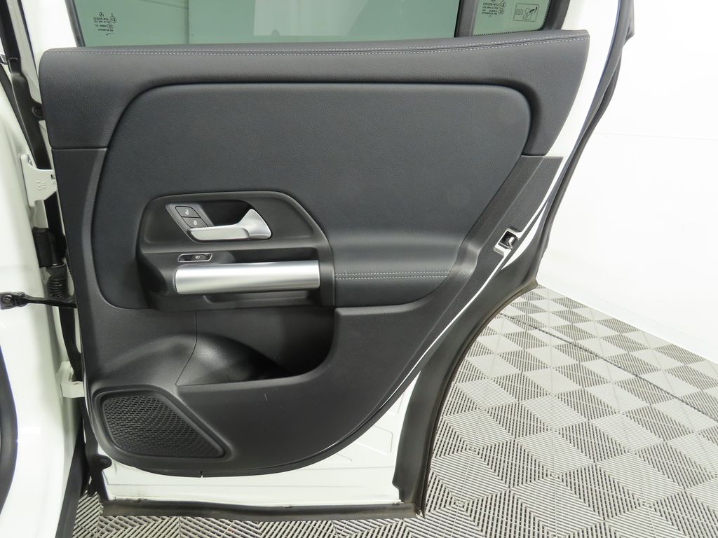 2021 Mercedes-Benz GLA 250 27