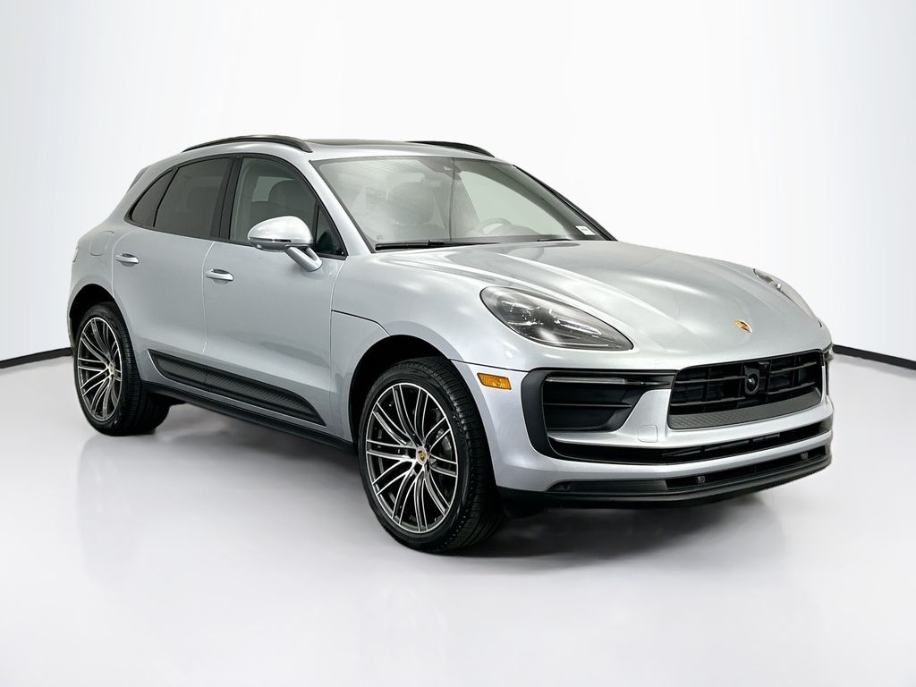 Thumbnail: 2026 Porsche Macan - 9