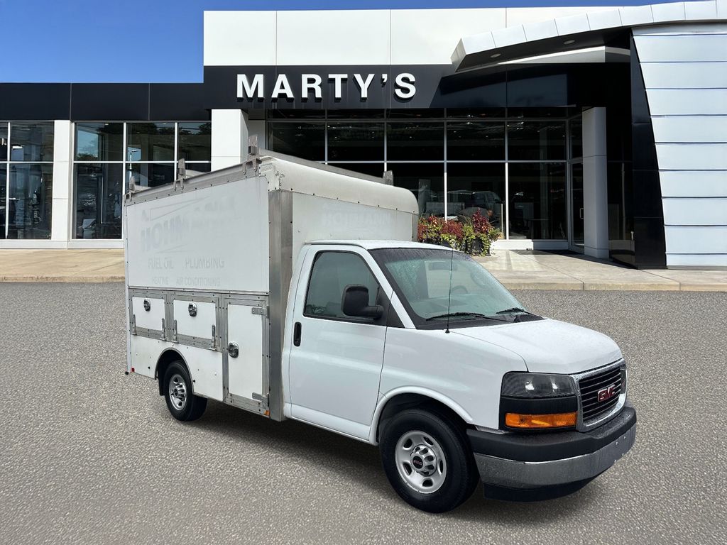 2020 GMC Savana Chassis 3500 139 Cutaway RWD