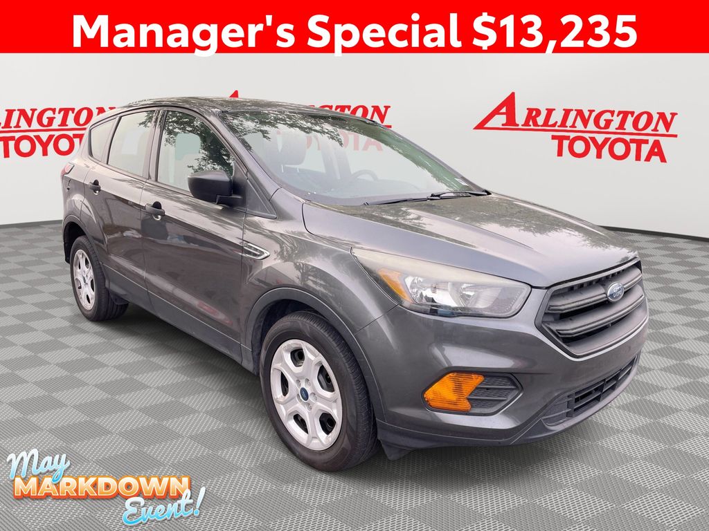2019 Ford Escape S's photo