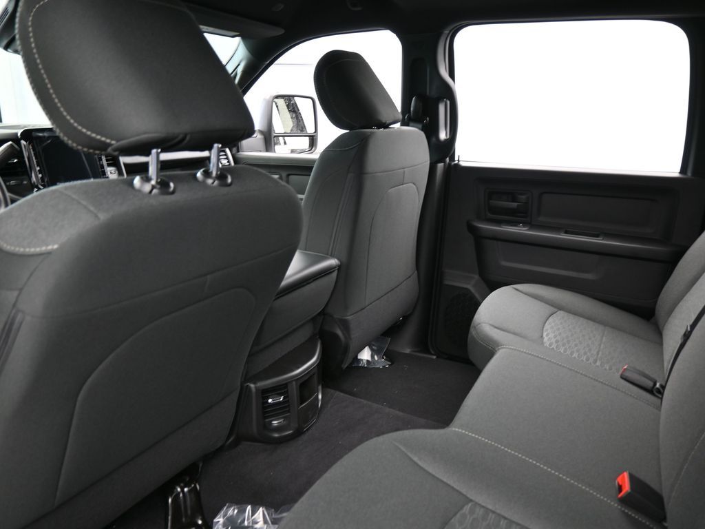 New 2026 Bright White Clearcoat Ram Tradesman image 33