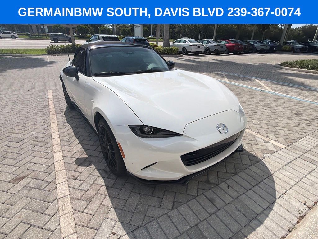 Used 2026 White Mazda Club image 16
