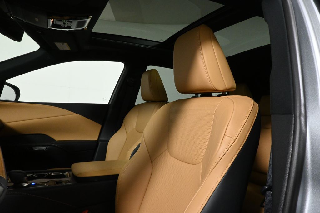 Thumbnail: 2025 Lexus RX - 15