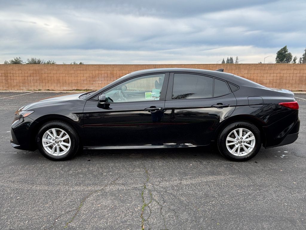 Thumbnail: 2025 Toyota Camry - 8