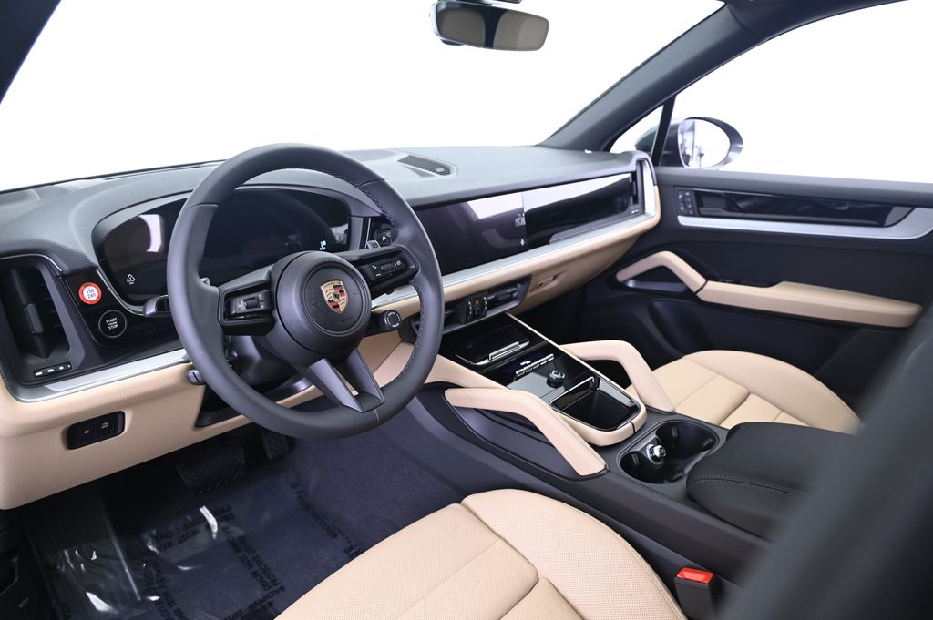 Thumbnail: 2025 Porsche Cayenne - 4