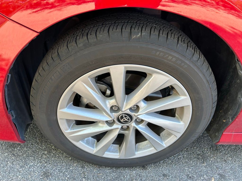 Thumbnail: 2024 Toyota Camry - 9