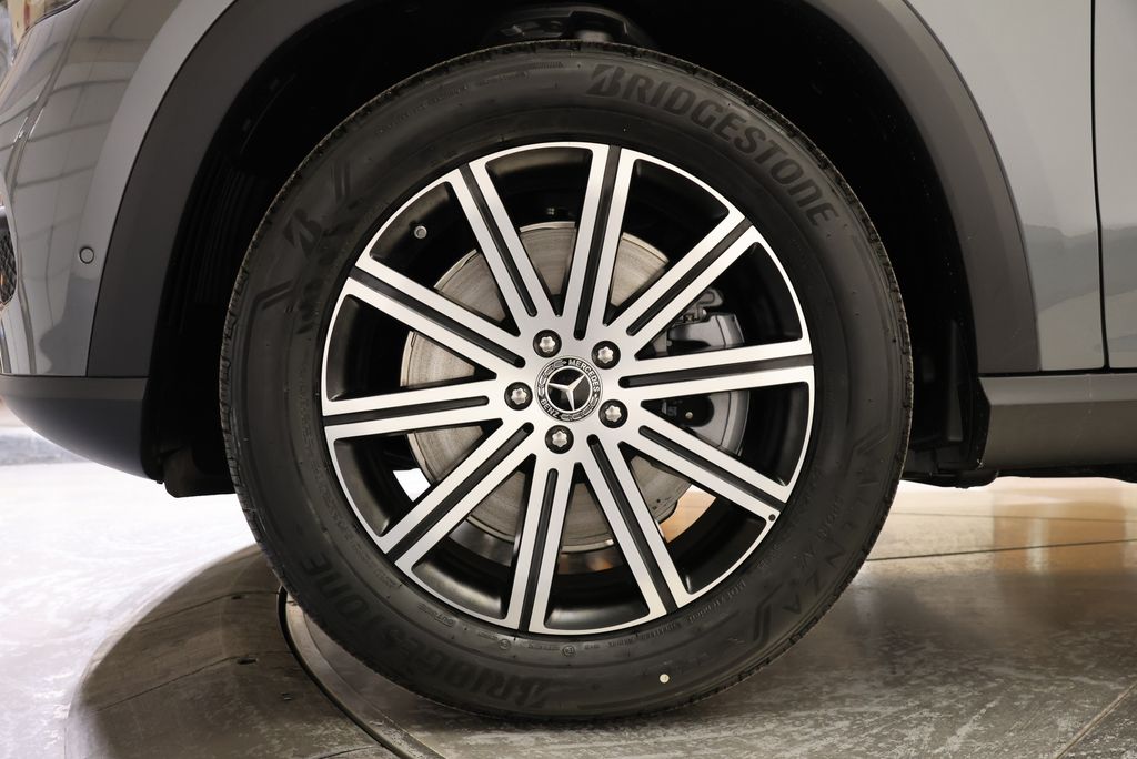 Thumbnail: 2026 Mercedes-Benz GLE - 11