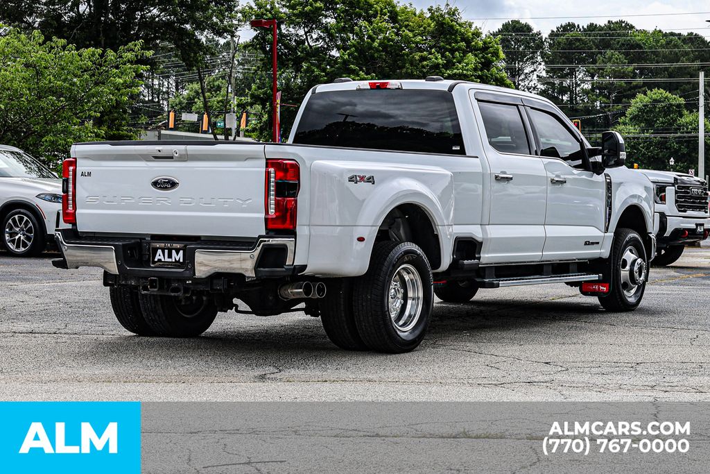Used 2025 White Ford Lariat image 6