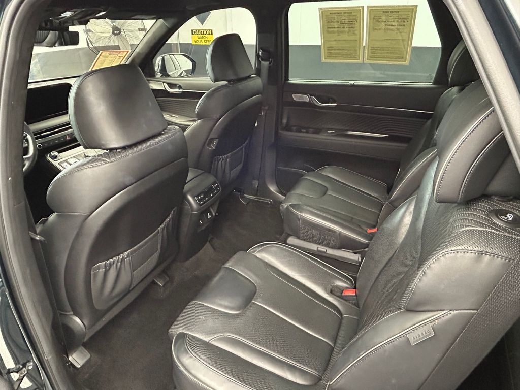 Used 2024 Robust Emerald Hyundai Calligraphy image 42