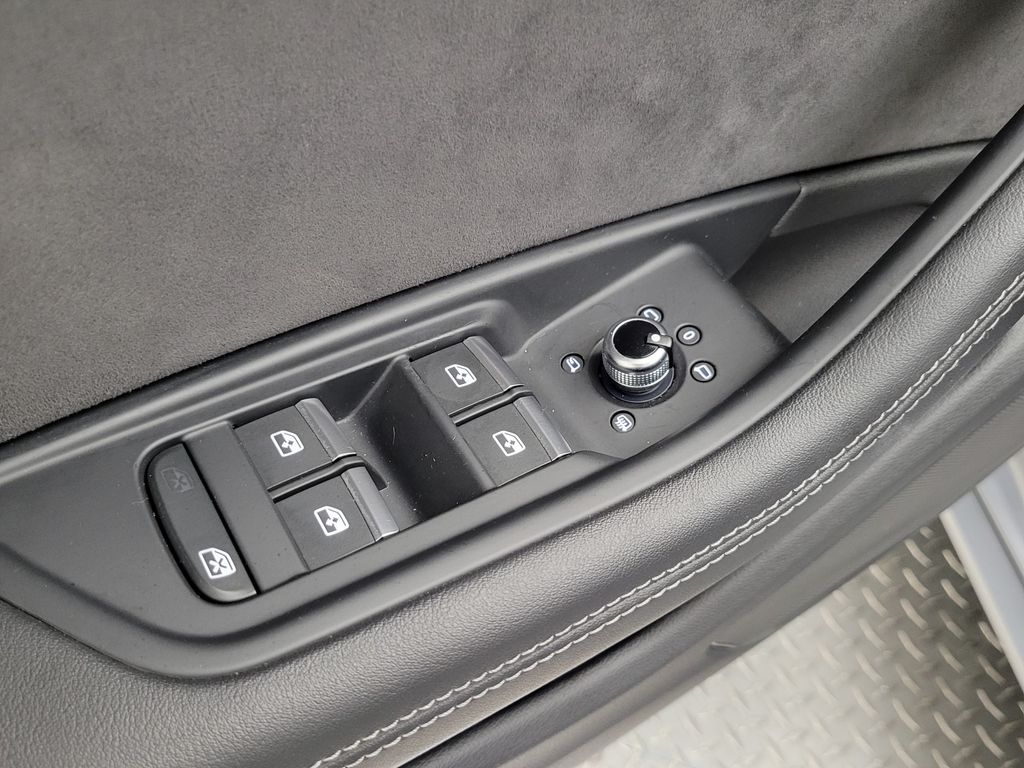 Thumbnail: 2019 Audi S4 - 29