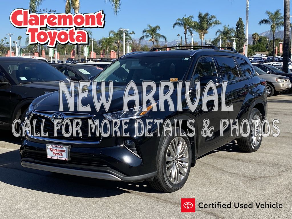 Midnight Black Metallic 2026 Toyota Highlander SUV / Crossover All-Wheel Drive 8-Speed Automatic
