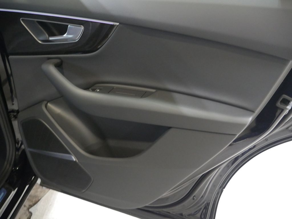 Thumbnail: 2026 Audi Q7 - 25