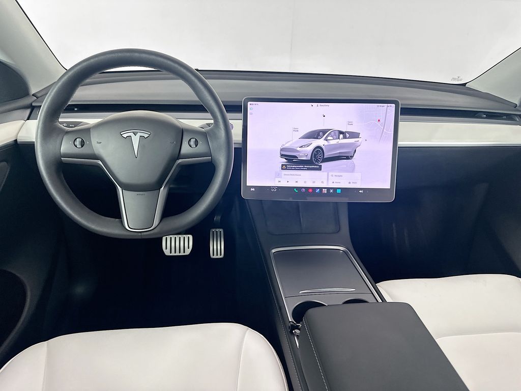 Thumbnail: 2022 Tesla Model Y - 21