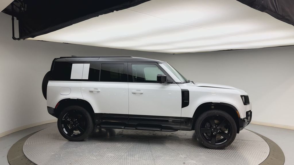 Thumbnail: 2026 Land Rover Defender - 9