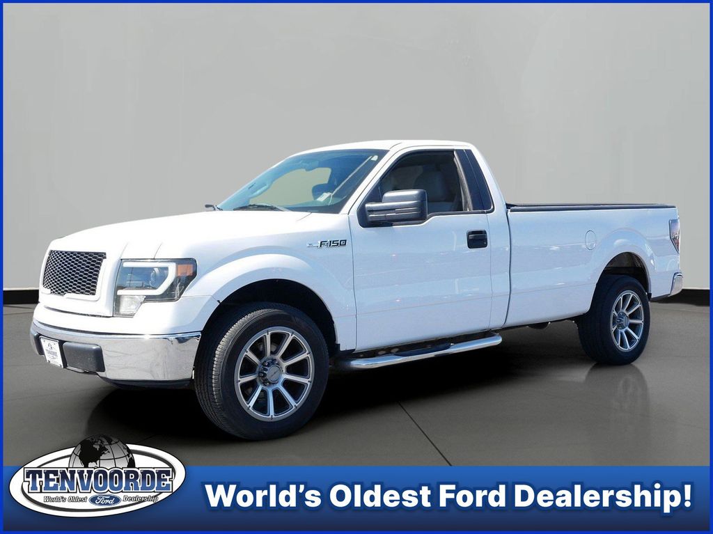 Oxford White 2013 Ford F-150 XL LB Pickup Truck 4X2 6-Speed Automatic