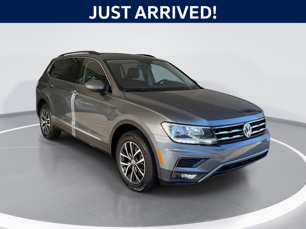 Silk Blue Metallic 2018 Volkswagen Tiguan SUV / Crossover Front-Wheel Drive 8-Speed Automatic