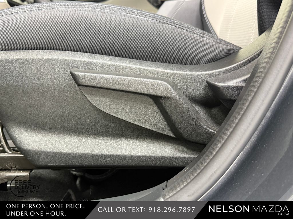 Used 2024 Gray Subaru Base image 18